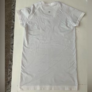 Lululemon swiftly Top